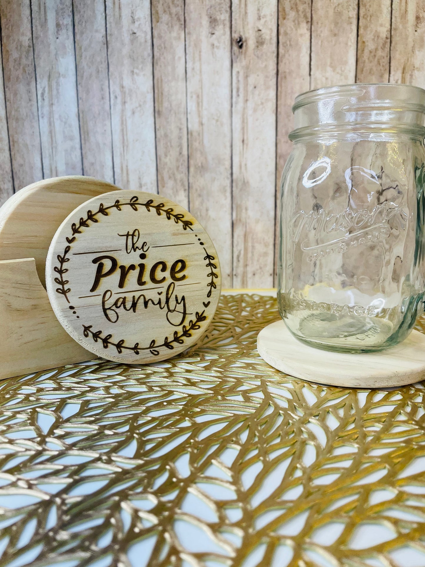 Family Wreath Monogram | Wood Coaster 6 Plus Holder |