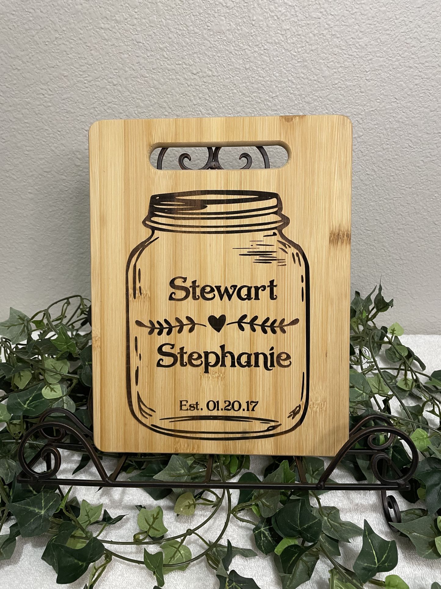 Bronze Metal Heavy duty | Display Stand | Work Accents |